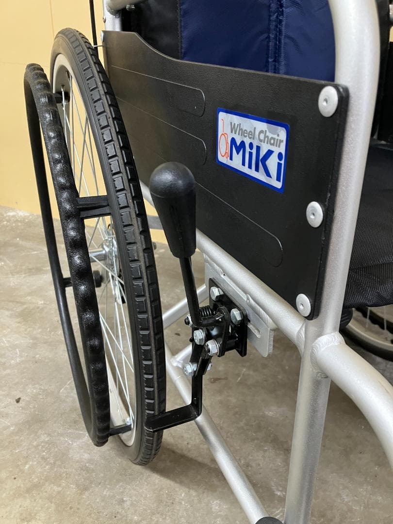 直接取引歓迎 ：さいたま市】 MIKI 自走用車椅子 EST-1#L10