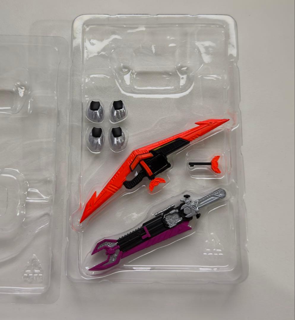 S.H.Figuarts ヴァルバラド、仮面ライダーヴァルバラド