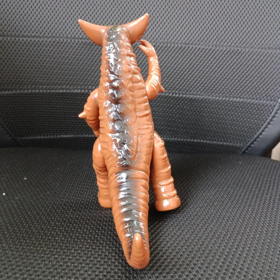 ゴモラ ソフビ1983 - メルカリ