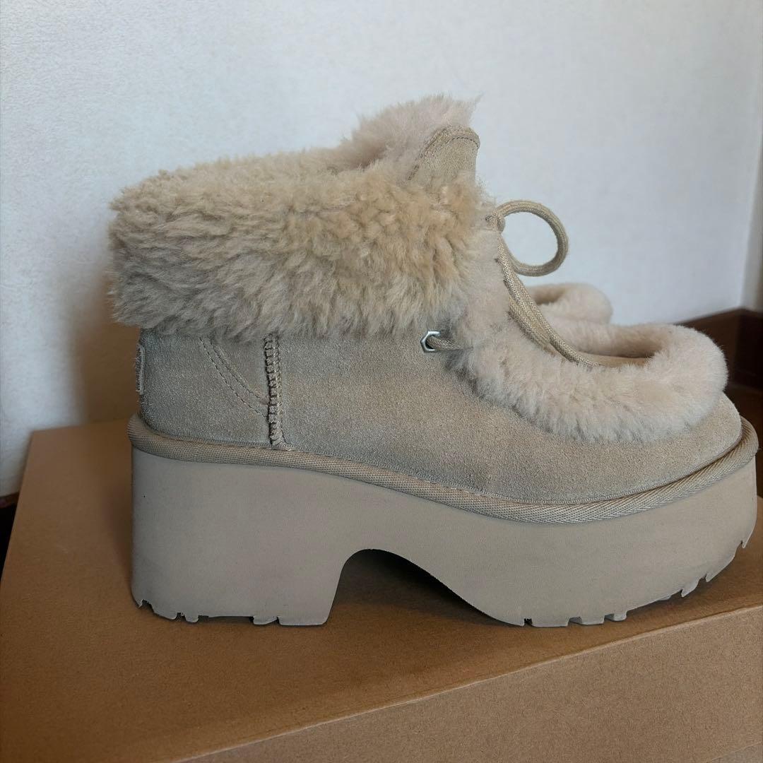 UGG アグ esmee lace up エスミーレースアップ - メルカリ