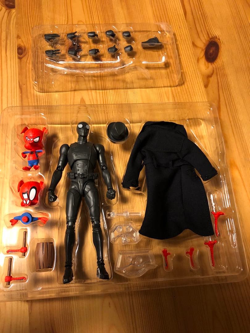 S.H.Figuarts スパイダーマン・ノワール&スパイダー・ハム