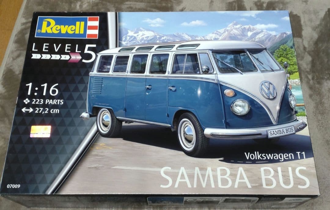 自動車 Revell 1/16 Volkswagen T1 Samba Bus Revell Germany 1/24 scale Volkswagen T1 