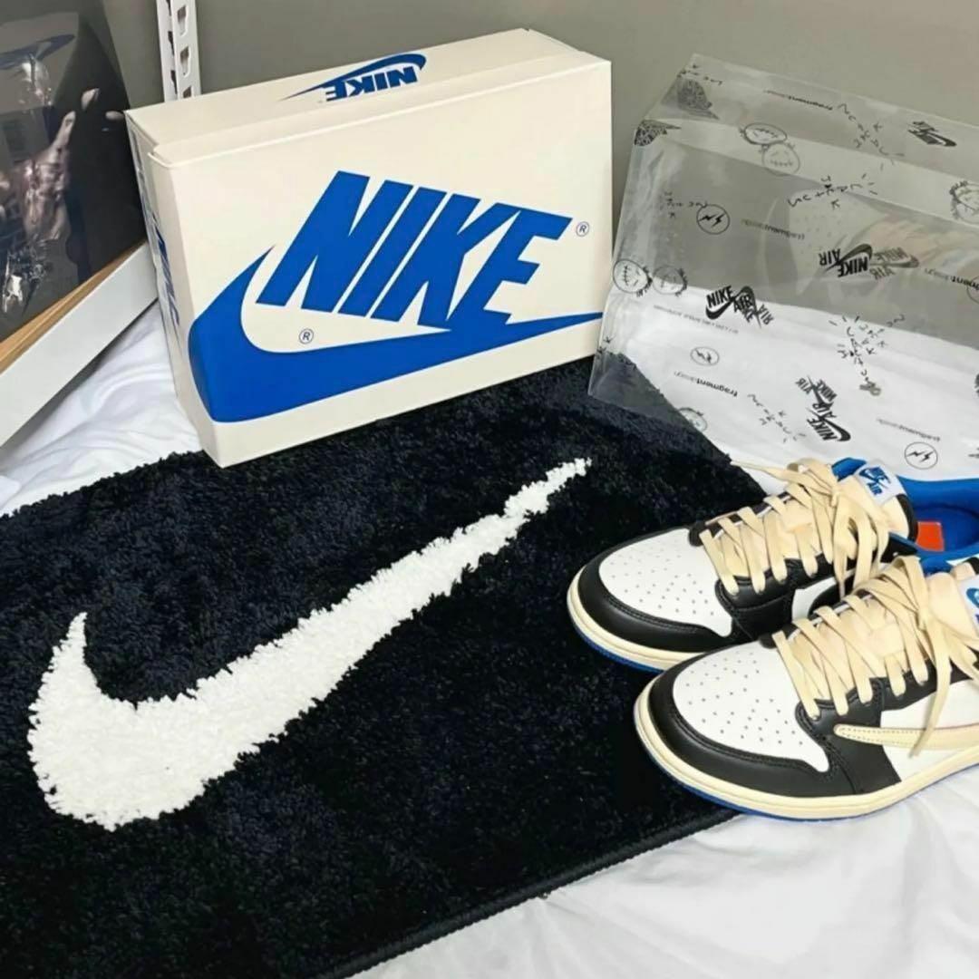 NIKE ロゴ ラグ カーペット NIKE ロゴ ラグ カーペット - メルカリ