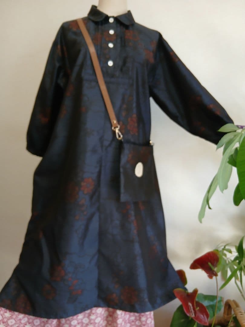 着物リメイク★本場大島紬反物から★ワンピース★&ポシェット 着物リメイク☆本場大島紬反物から☆ワンピース☆&ポシェット - メルカリ