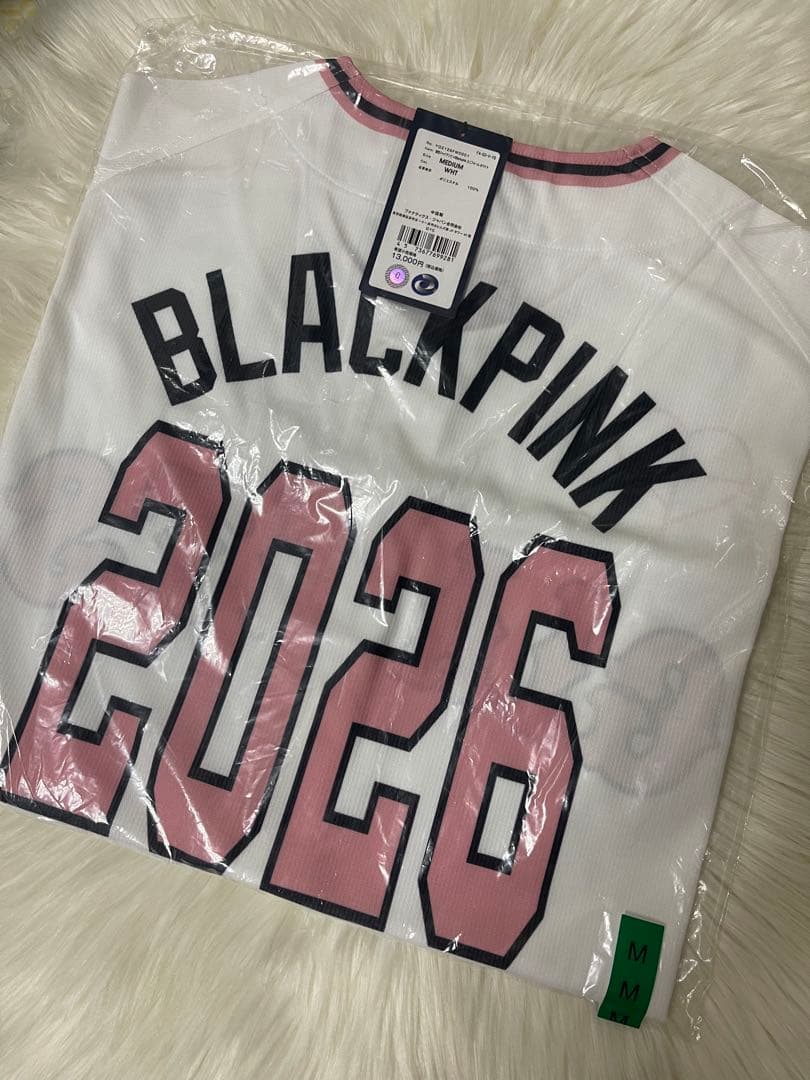 BLACKPINK 2026 Tシャツ Mサイズ FC東京×BLACKPINK コンフィットTシャツ ブラック – YGEX OFFICIAL SHOP