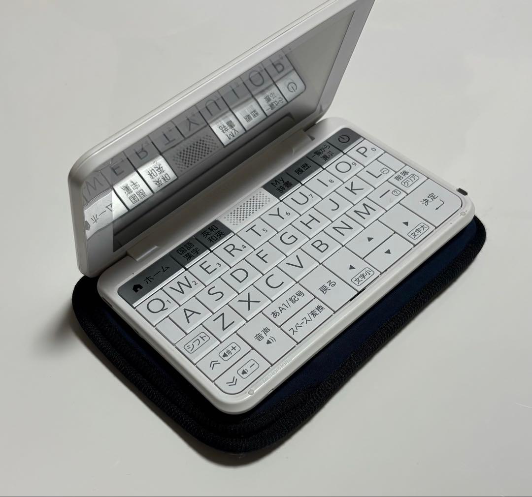 Brain 電子書籍リーダー 本体 ホワイト ケース付き 学校専用販売品 楽天市場】6インチ 電子書籍 リーダー に最適！ 超軽量 厚めの