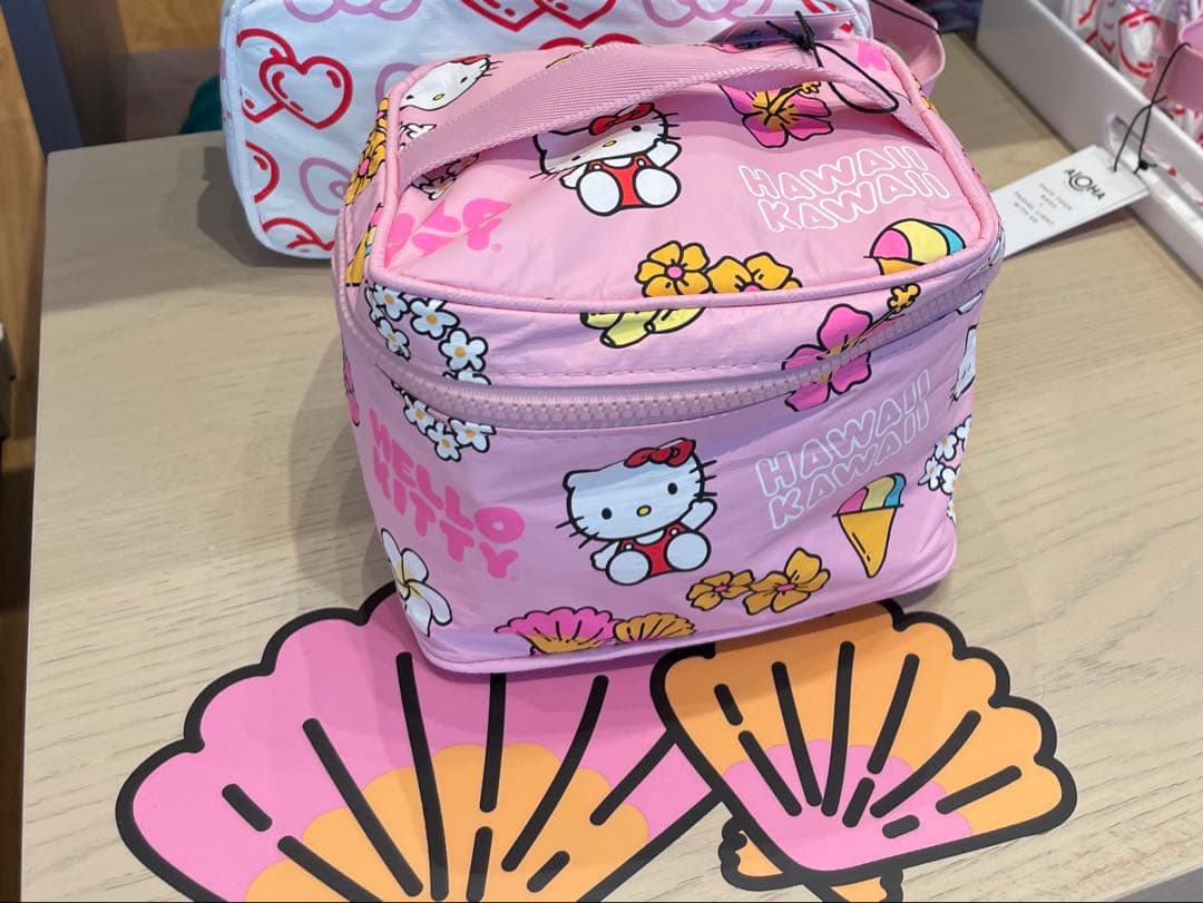 ハワイ限定】アロハコレクション ハローキティ Hello Kitty ポーチ