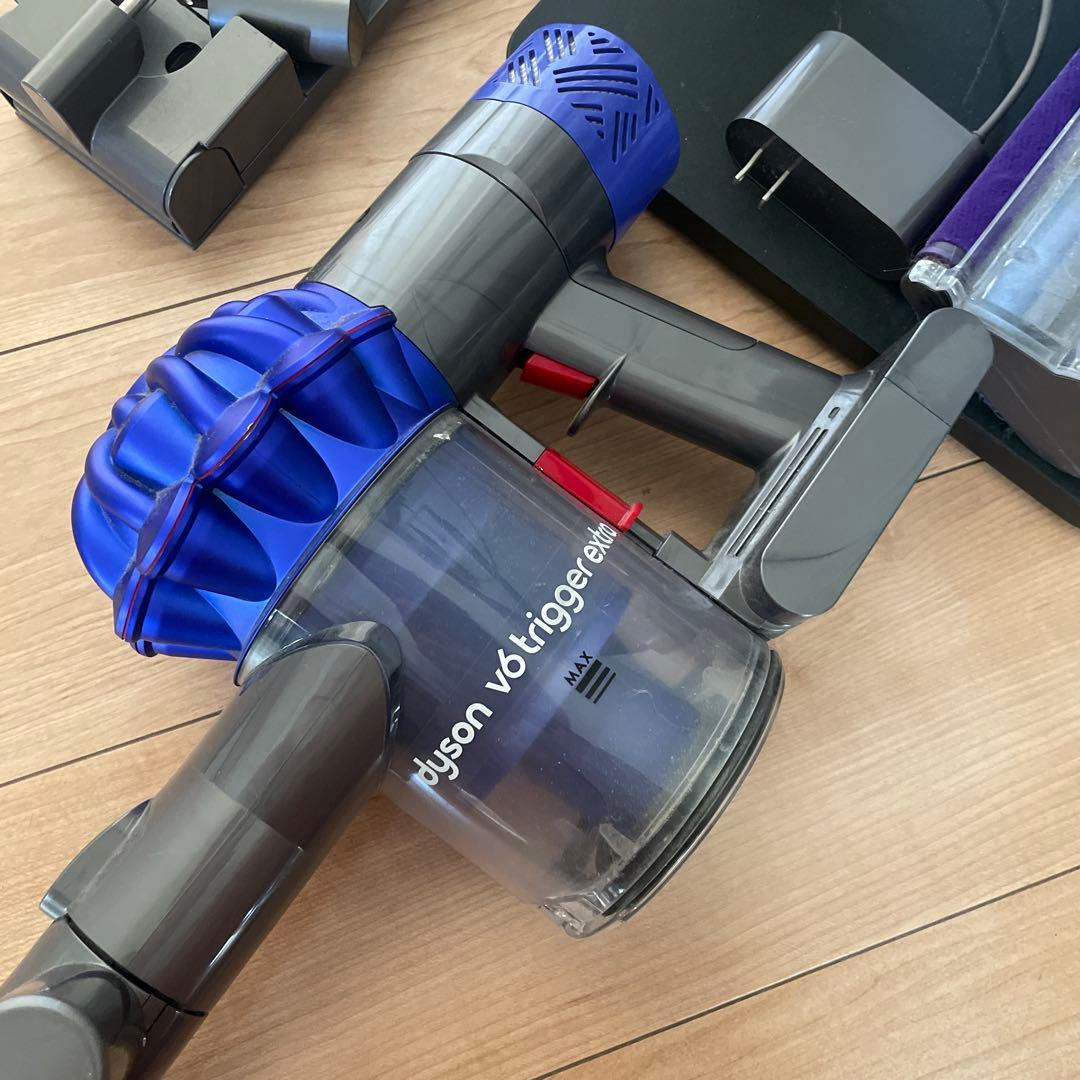 Dyson Cyclone V10 スティッククリーナー本体、V6ハンディー本体