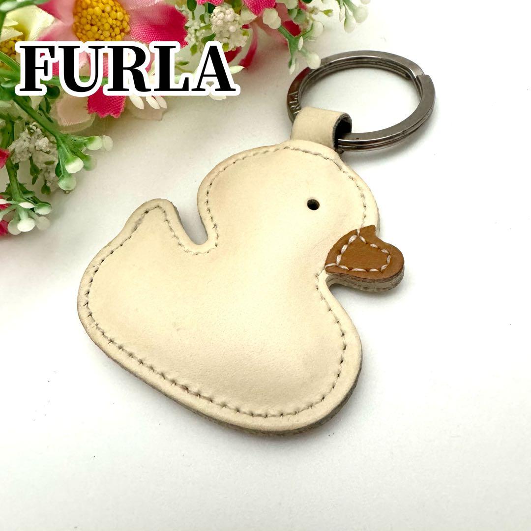 フルラ FURLA キーホルダー バッグチャーム アヒル レザー オフ