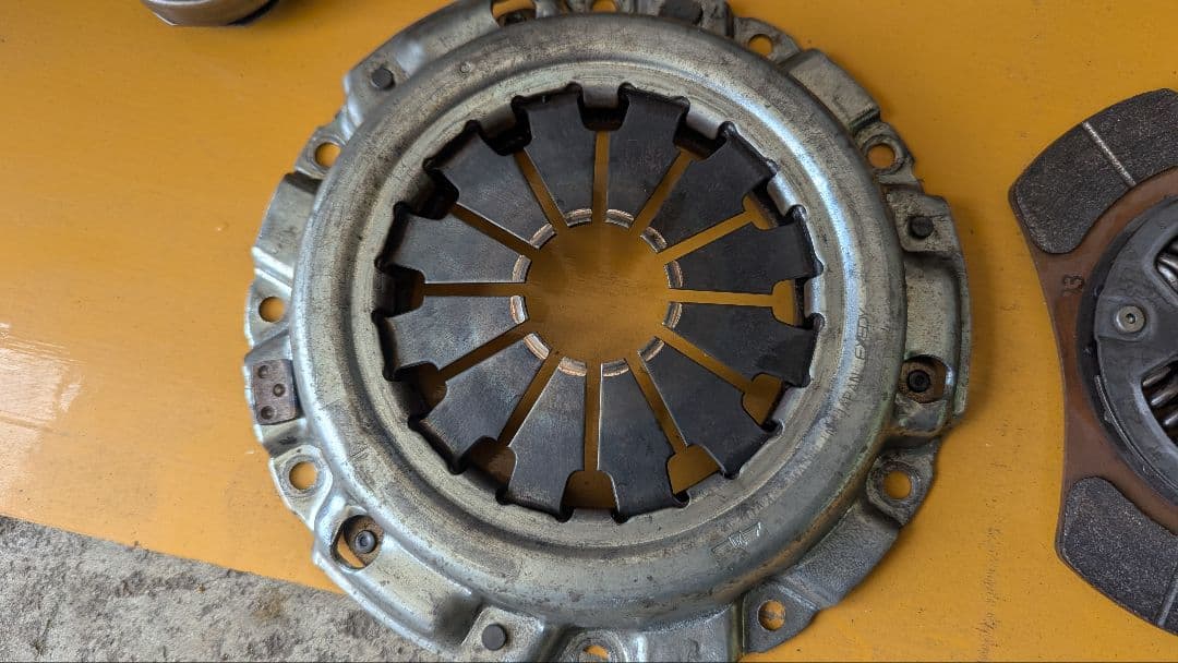 Sメタルクラッチ 軽量フラホ カバー アルトワークス、ラパン、ワゴンR