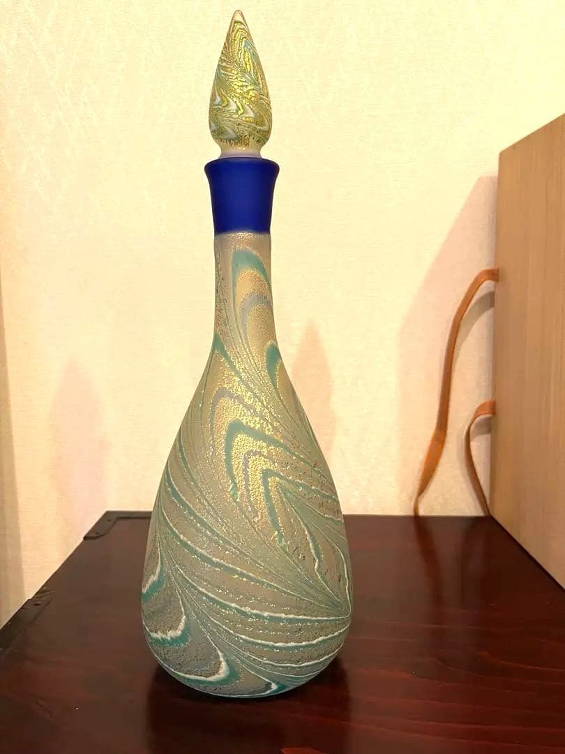 希少・美品】石井康治 流水ボトル 手吹き硝子 共箱つき - メルカリ