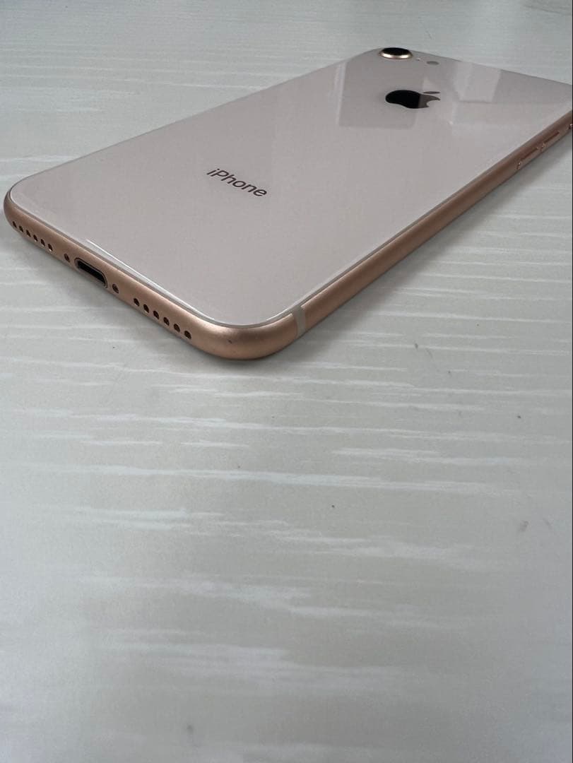 Apple iPhone 8 64GB ゴールド