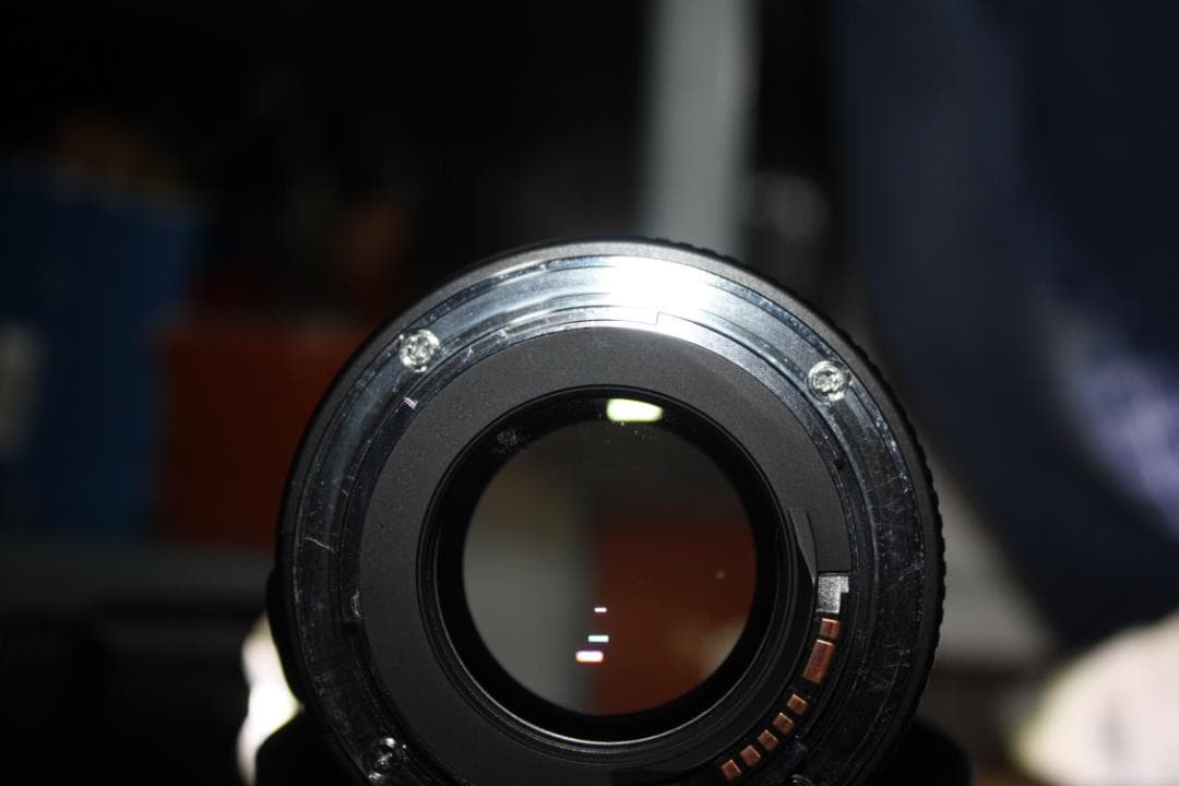 キャノン LENS EF 85㎜F1.8 フード、前後キャップ付き 並品