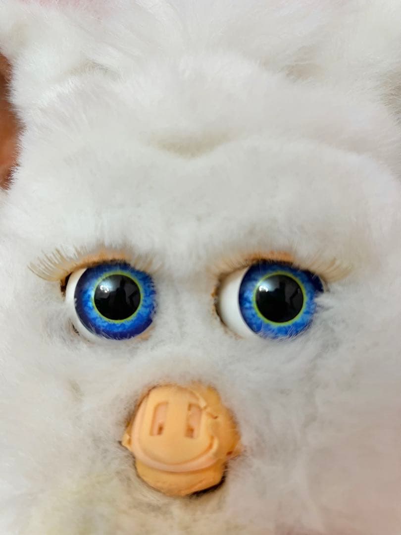 Furby 2（ファービー2）ドイツ語版 シュガースノー ブルーアイ 可動品