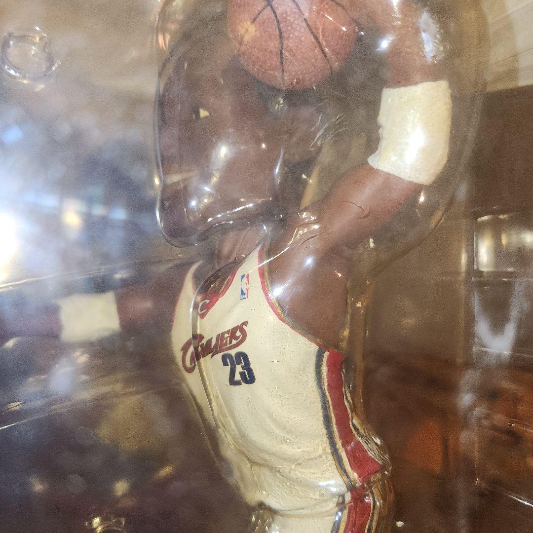 激レア【BIGサイズ】レブロン・ジェームズ フィギュア 限定版