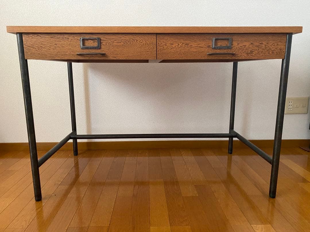 トラックファニチャーTRUCK FURNITURE SUTTO DESK