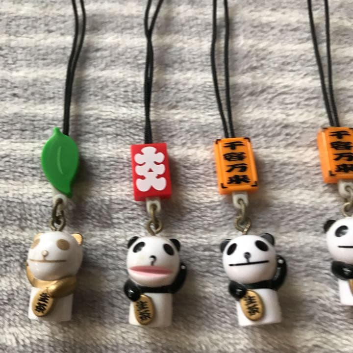 生茶パンダ ストラップ キーホルダー - メルカリ