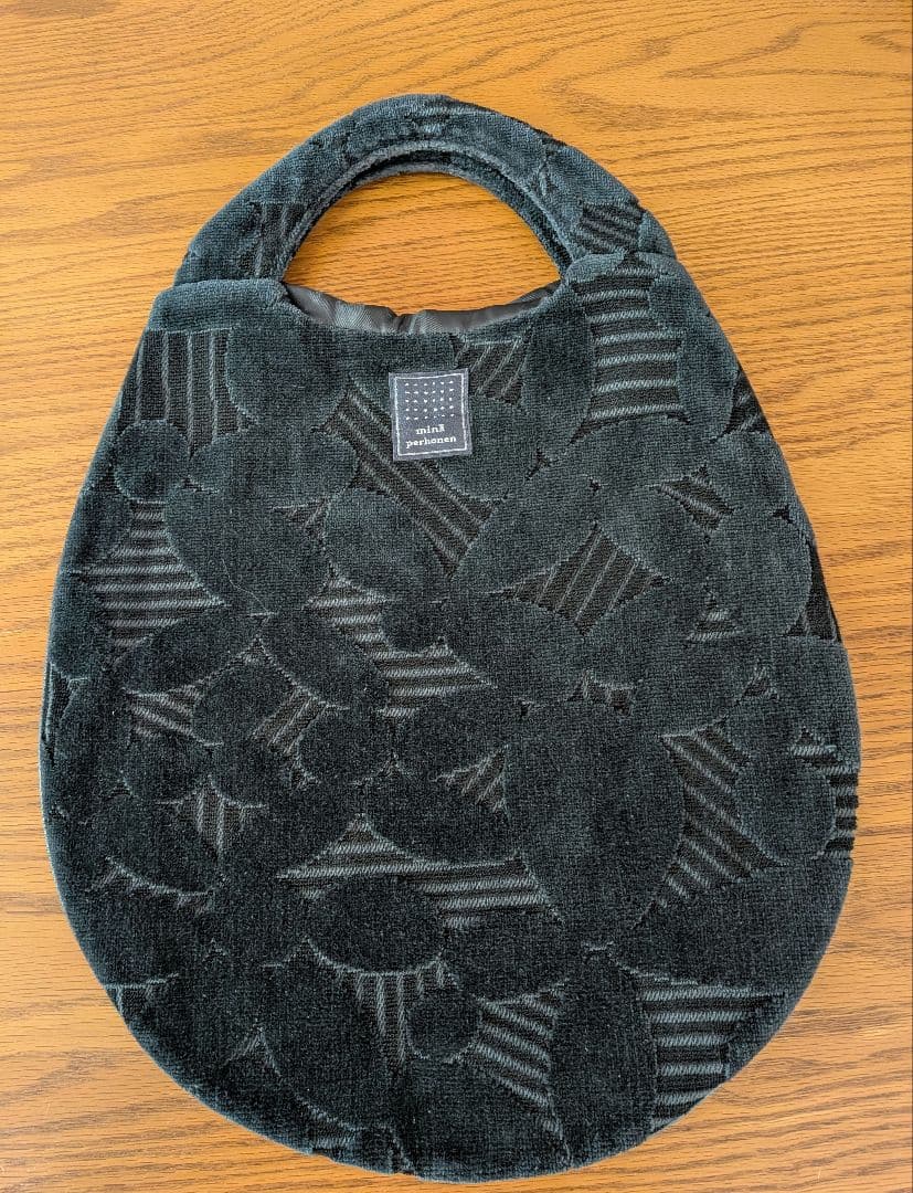 ミナペルホネン エッグバック【美品】★min perhonen★ 美品/定価1.6万】ミナペルホネン mina perhonen piece egg bag ピース