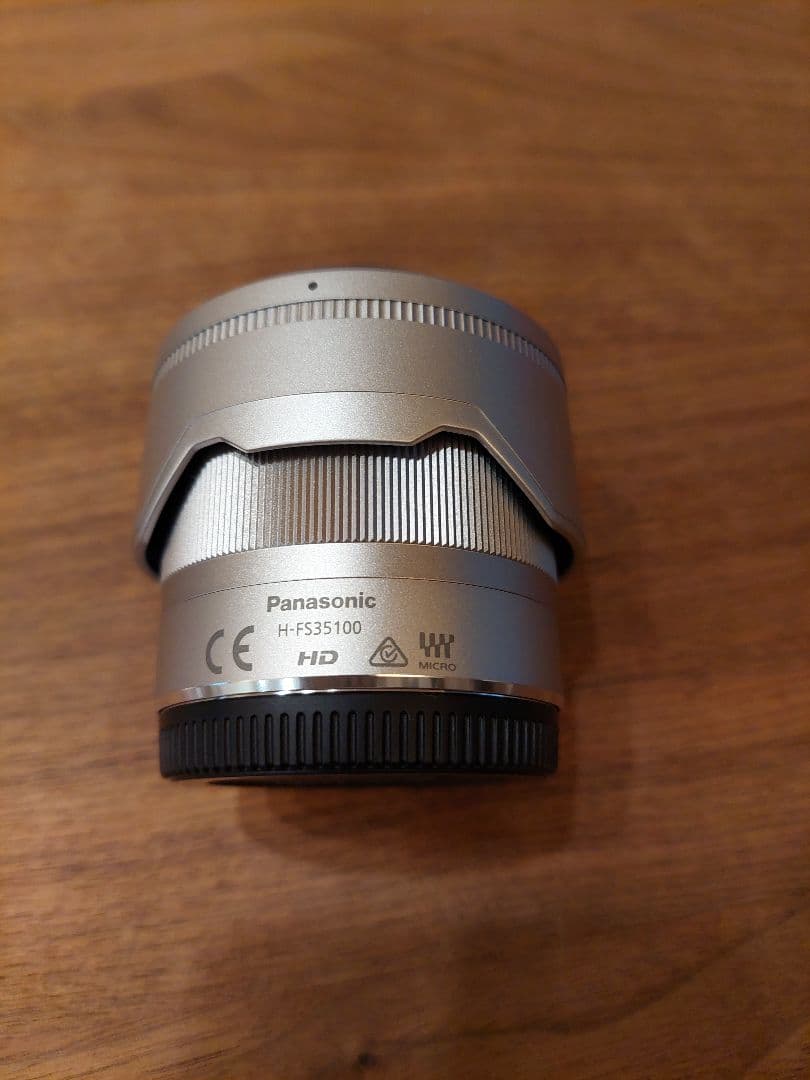 ズームレンズ　LUMIX G 35-100 F4.0-5.6