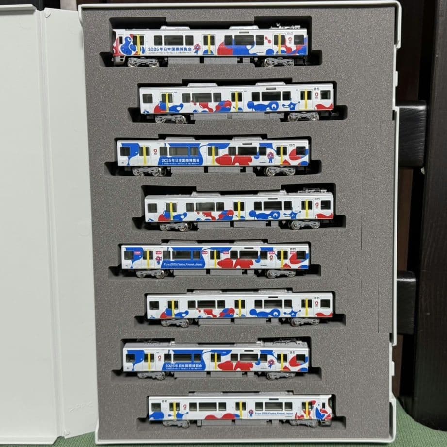 TOMIX 323系 大阪・関西万博ラッピング列車 - メルカリ