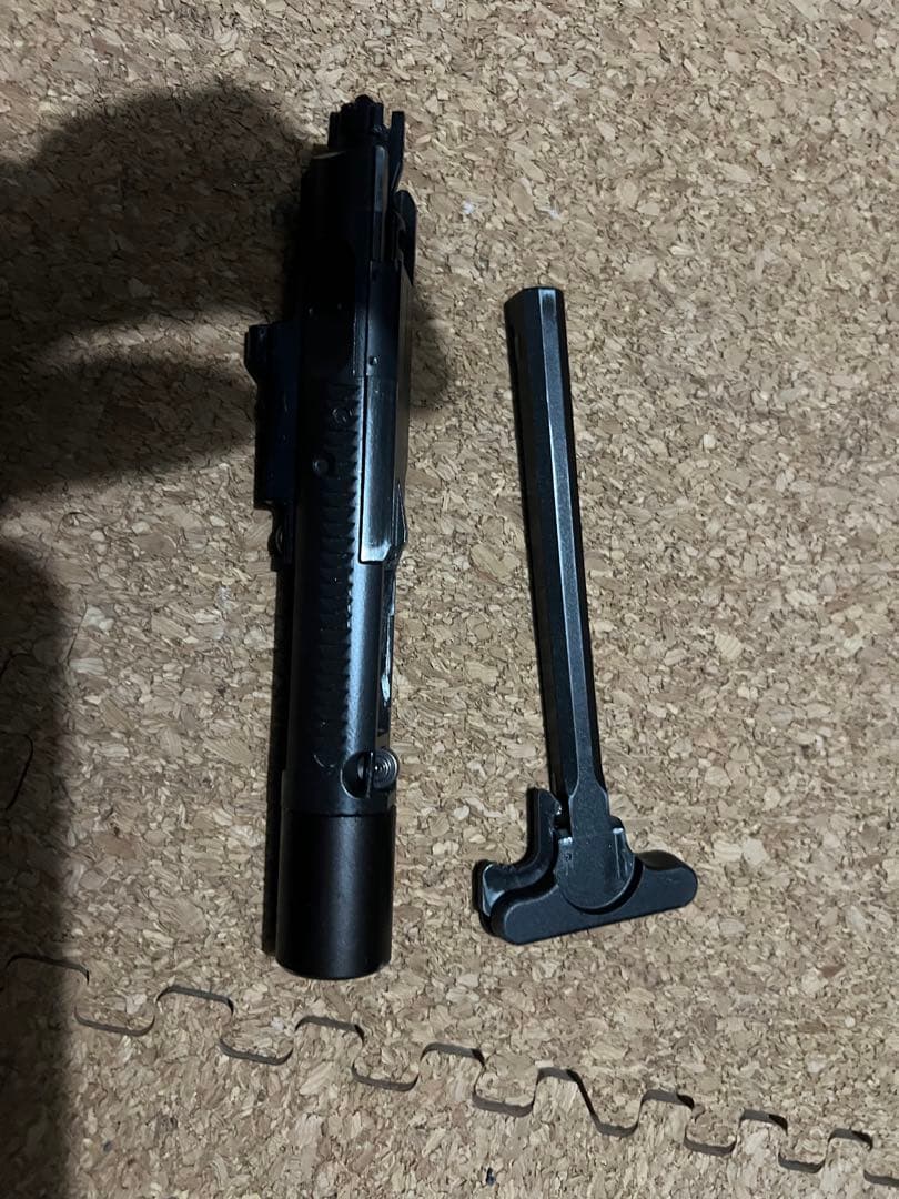 東京マルイ製MWSボルトキャリア、チャーハンセット - メルカリ