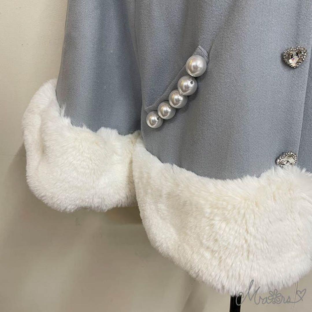 限界値下げMARS】リボン付きボリュームファーフードケープコート