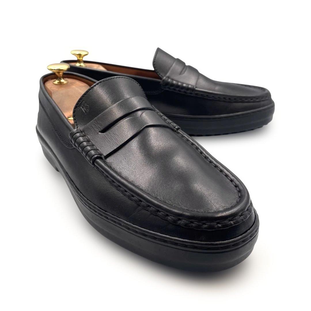 《未使用級》トッズ ローファー ドライビングシューズ ビブラムソール 黒系 7