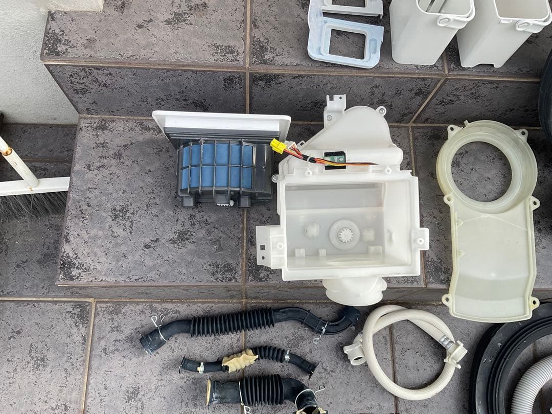 【分解洗浄済み】シャープドラム式洗濯乾燥機　ES -W113SL 2022年購入