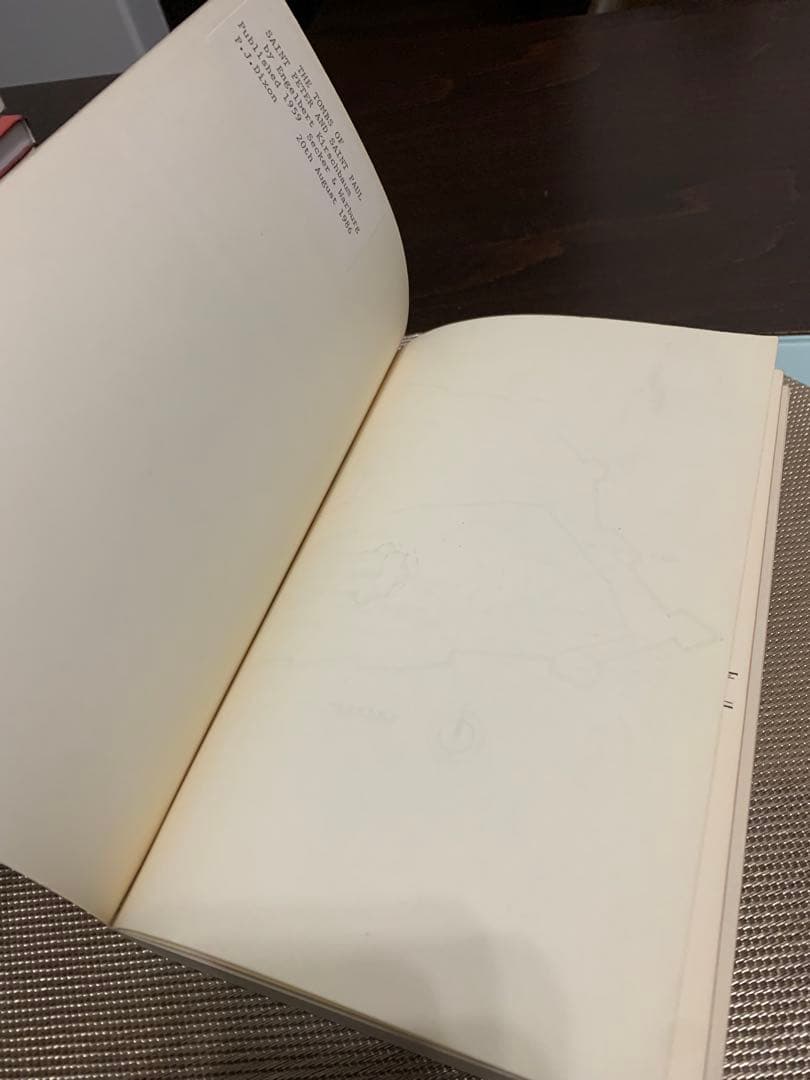 希少 The Tombs of St. Peter & St. Paul