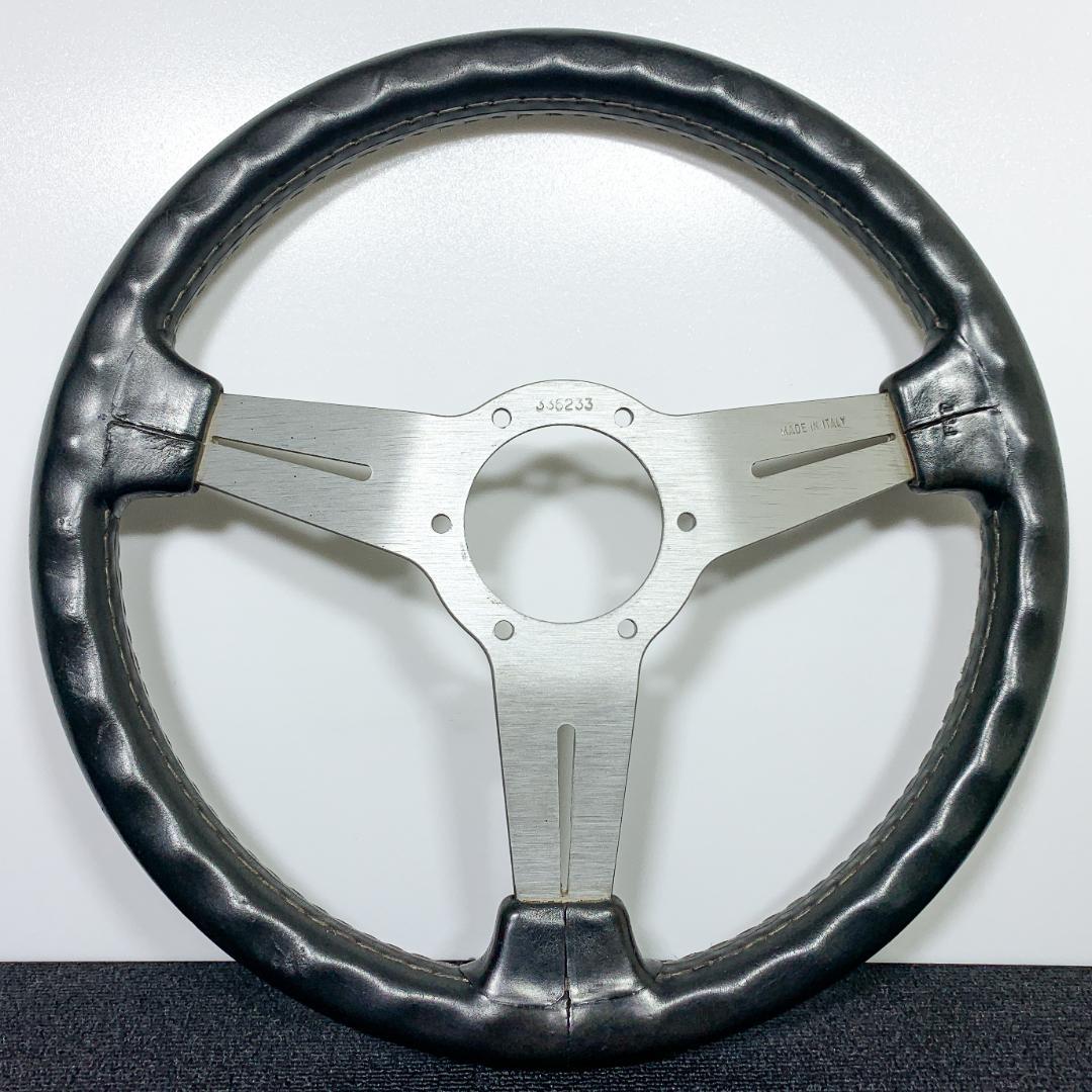 ナルディ クラシック シルバー スポーク レザー 33パイ ホーンボタン