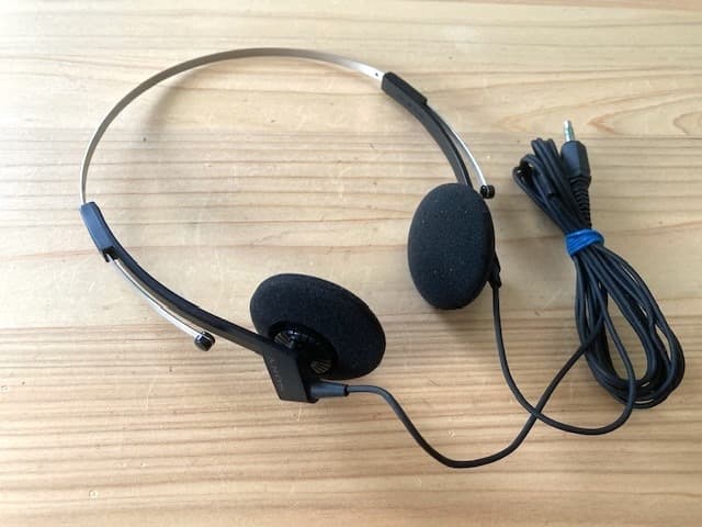 超希少品 高音質 整備済完全動作品 WM-3用ヘッドホン MDR-4L1 デンキチWeb / SONY ダイナミック密閉型ヘッドホン 折りたたみ式