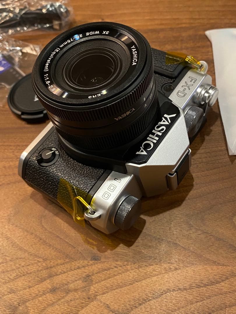 YASHICA FX-D100デジタルカメラ 28mmレンズ付 ほぼ新品 - メルカリ
