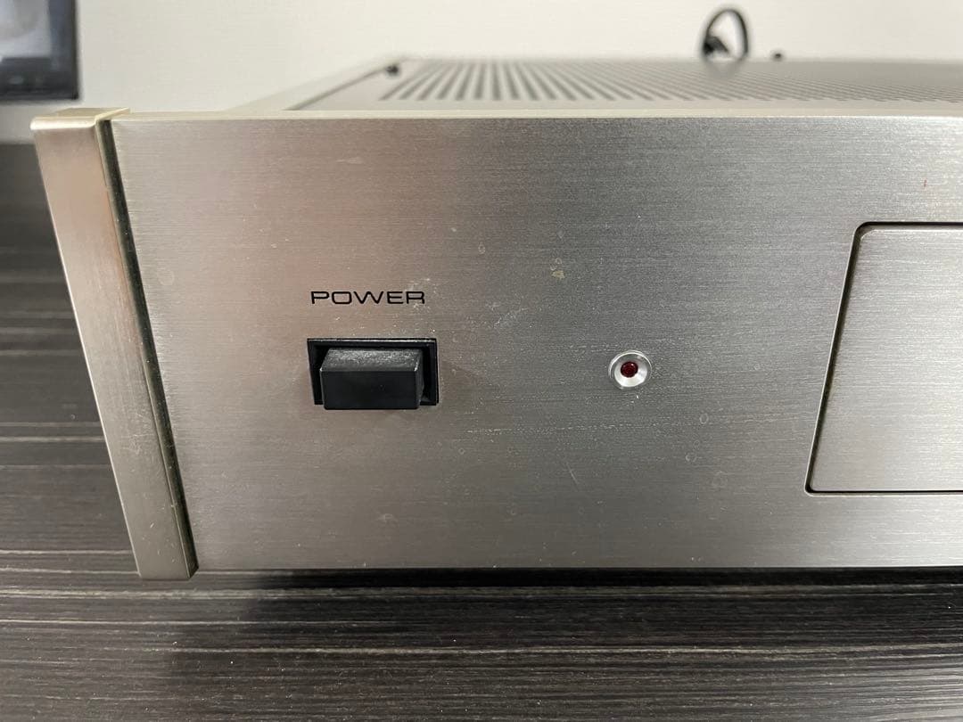 Accuphase アキュフェーズ C-220 プリアンプ 通電確認済み
