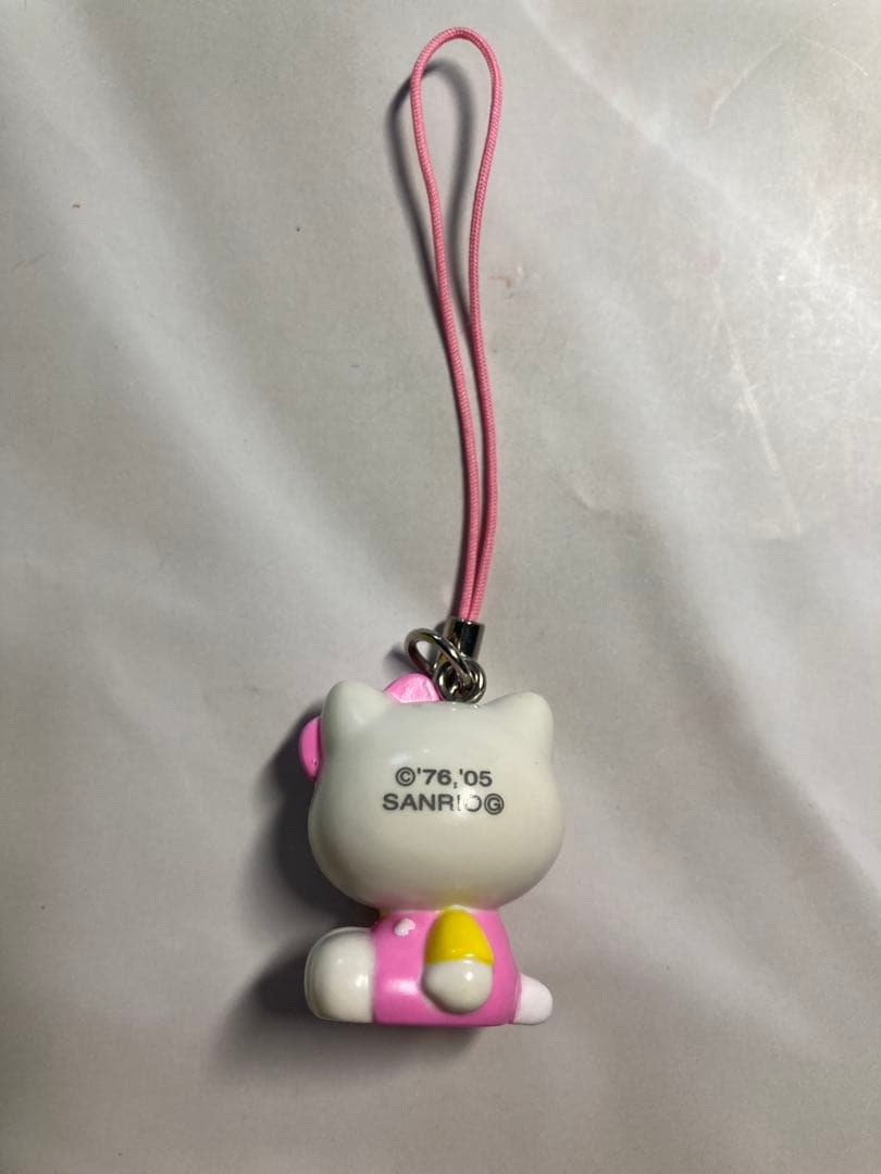 ハローキティ レトロ ストラップ 2005年 - メルカリ