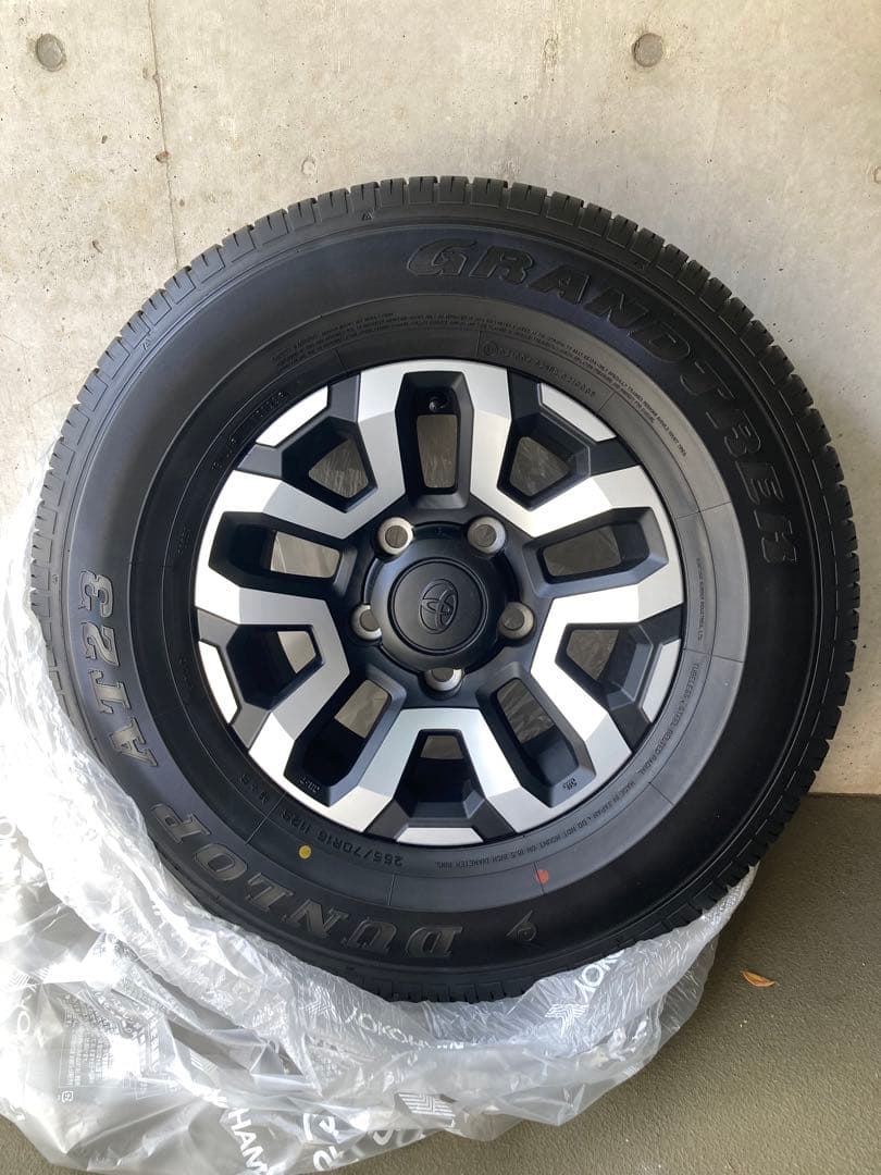 再再販ランクル70 純正タイヤホイール4本セットGDJ76