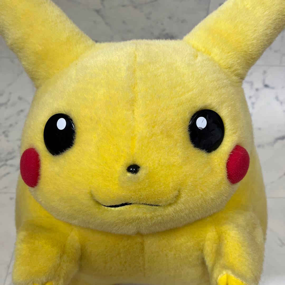 激レア！ tomy 初代 等身大 ピカチュウ ぬいぐるみ - メルカリ