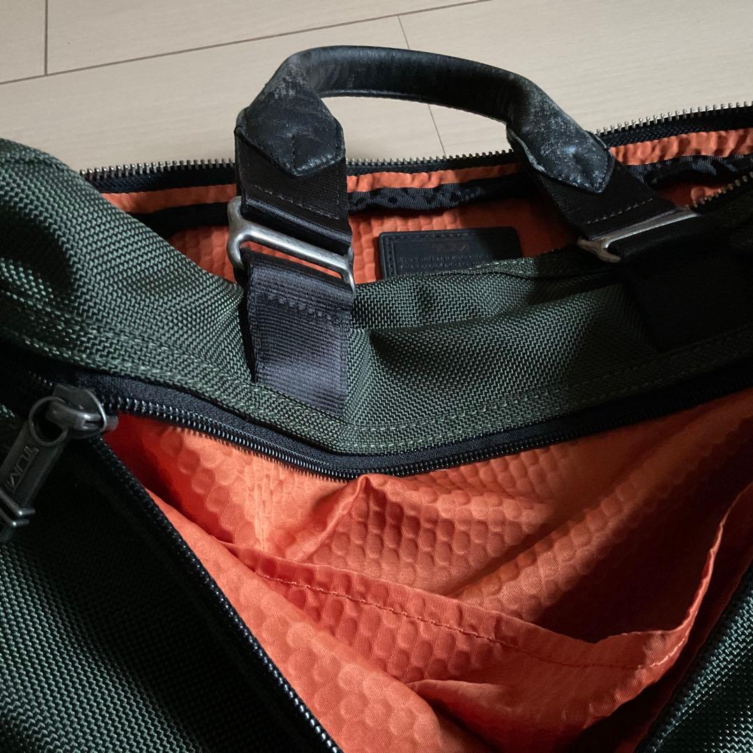 TUMI ビジネスバッグ オリーブグリーン - メルカリ