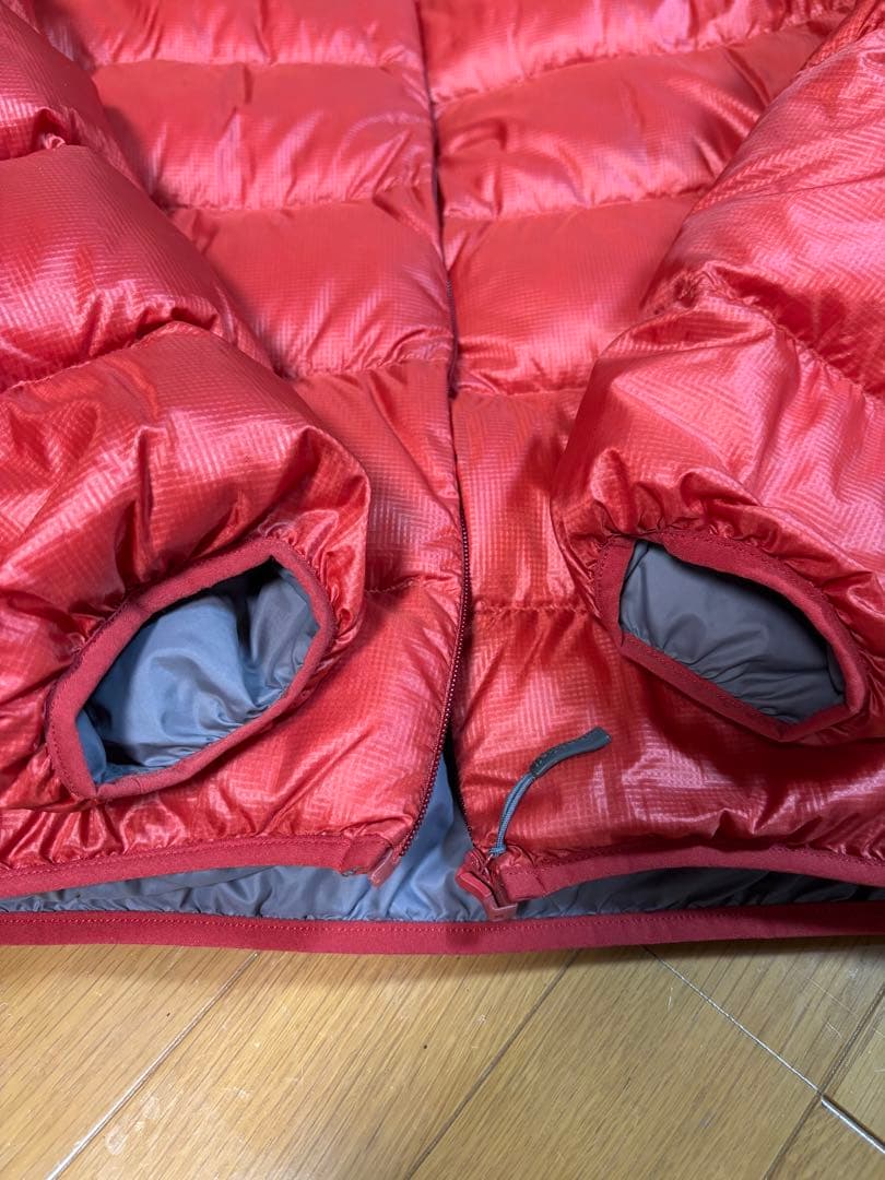 宮城リョータ様専用 monbell 赤 ダウンジャケット - メルカリ