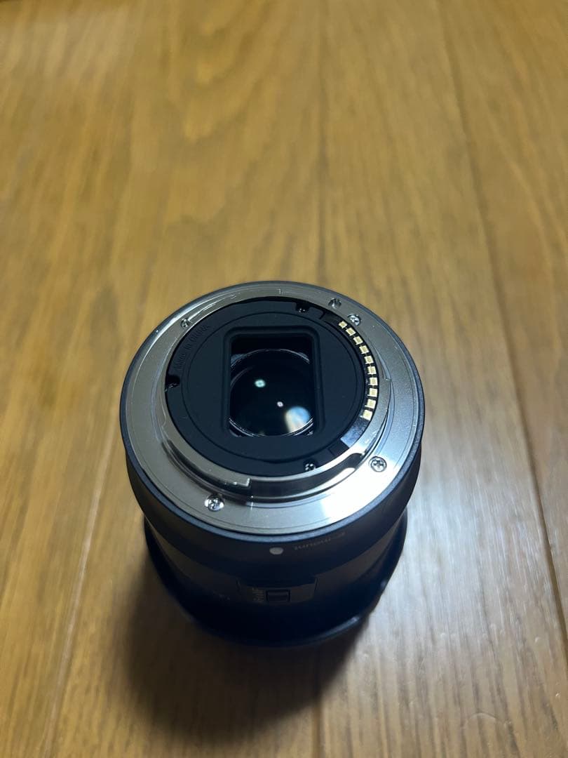 Sony E 18-135mm F3.5-5.6 OSS ズームレンズ