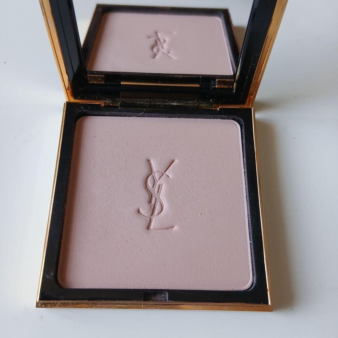 イヴサンローラン シルキーフィニッシュプレストパウダー - メルカリ