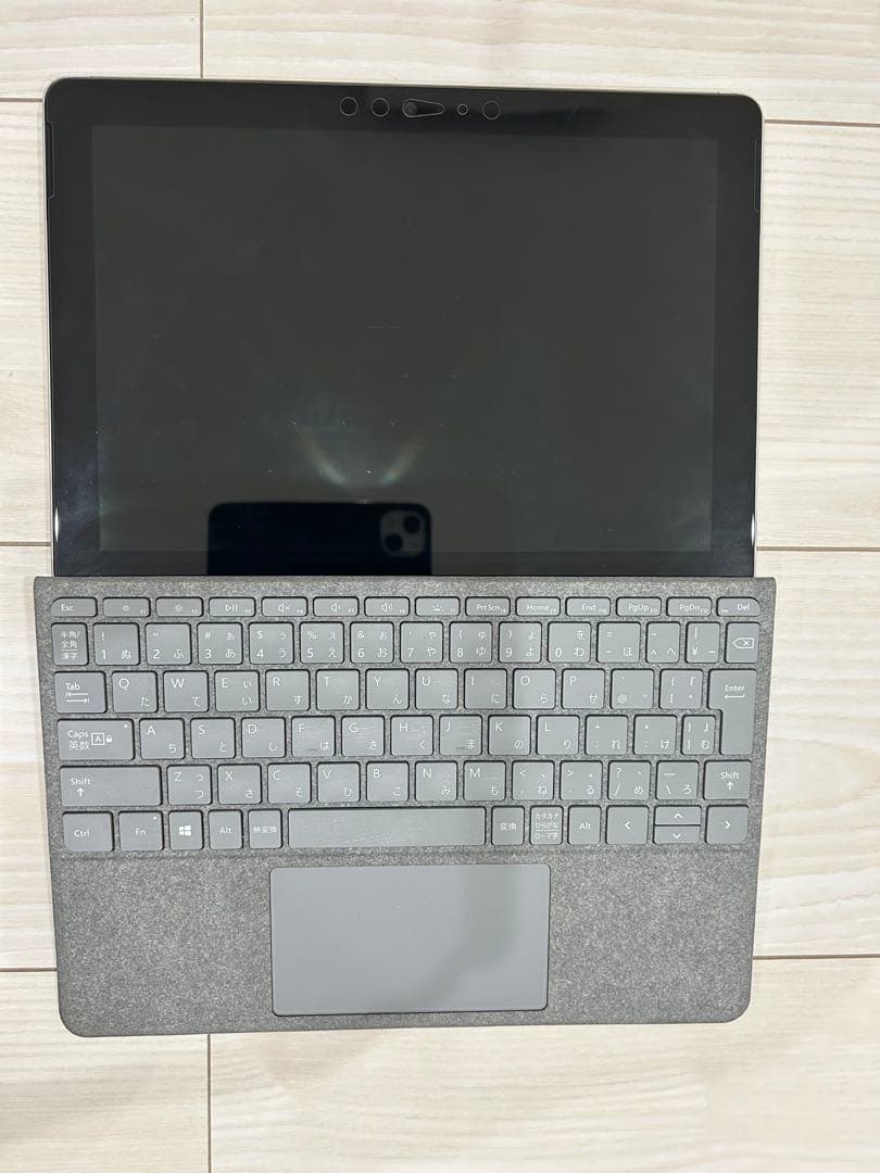 【三辻愛子取置き】Microsoft Surface Go