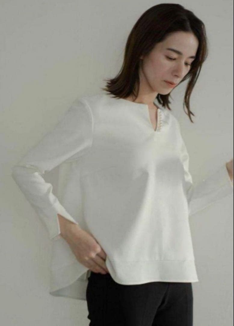 メゾンドドルチェ パールフレアブラウス 新品未使用タグ付き