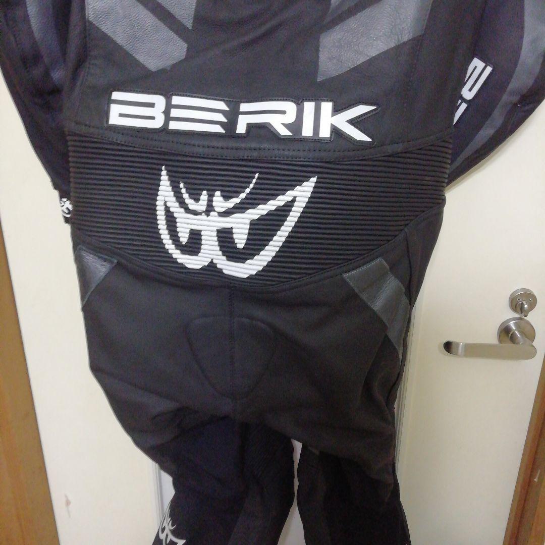 べリック(54・XXL)ハイグレードモデル牛革レーシングスーツ新品未使用