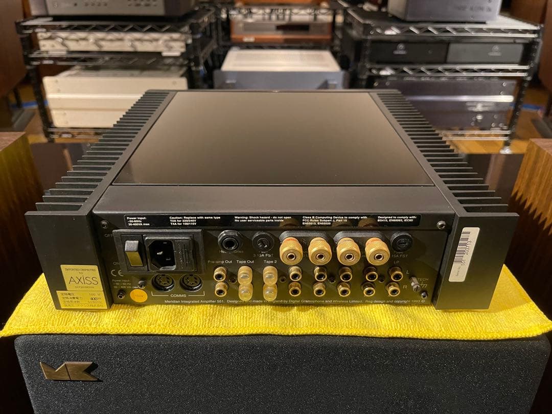 MERIDIAN 551 プリメインアンプ【AXISS 正規輸入品 100V】 - メルカリ