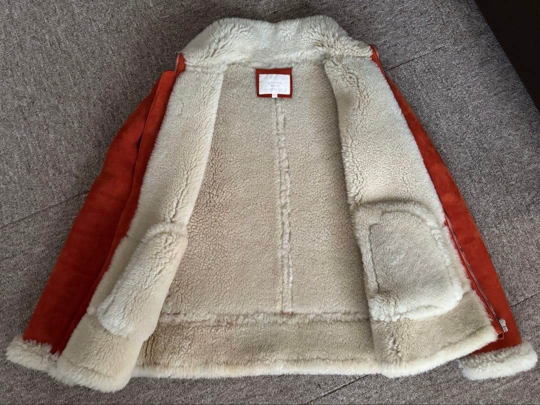 ＊Oksana様＊☆新品未使用☆ グッチキッズ　ムートンジャケット　ユニセックス