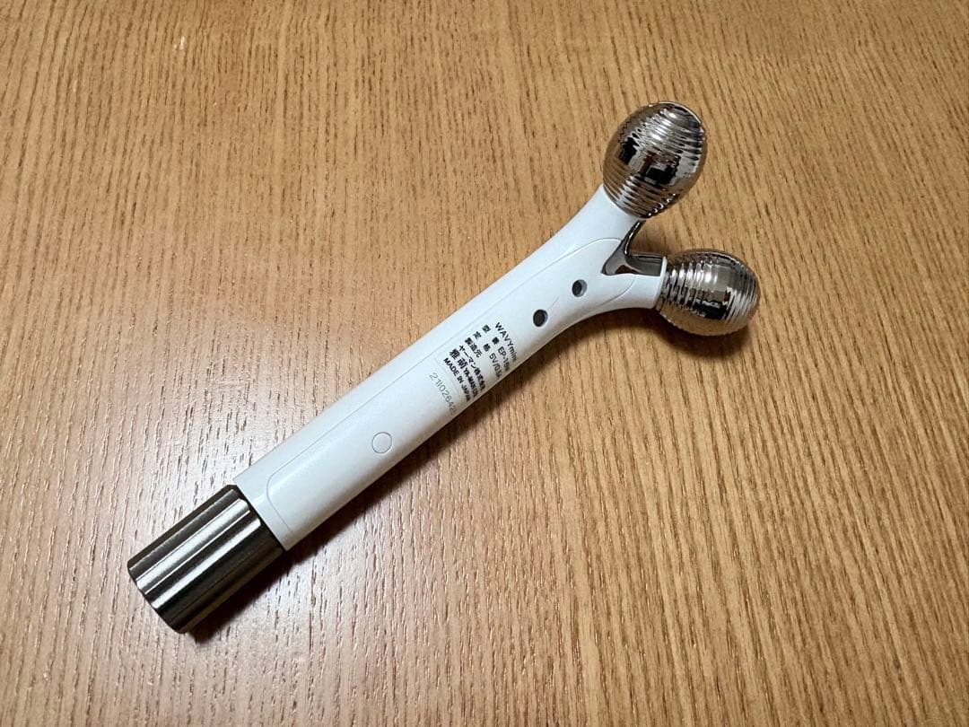 YAMAN 美顔器 充電器付き WAVY mini EP-16W美顔ローラー - メルカリ