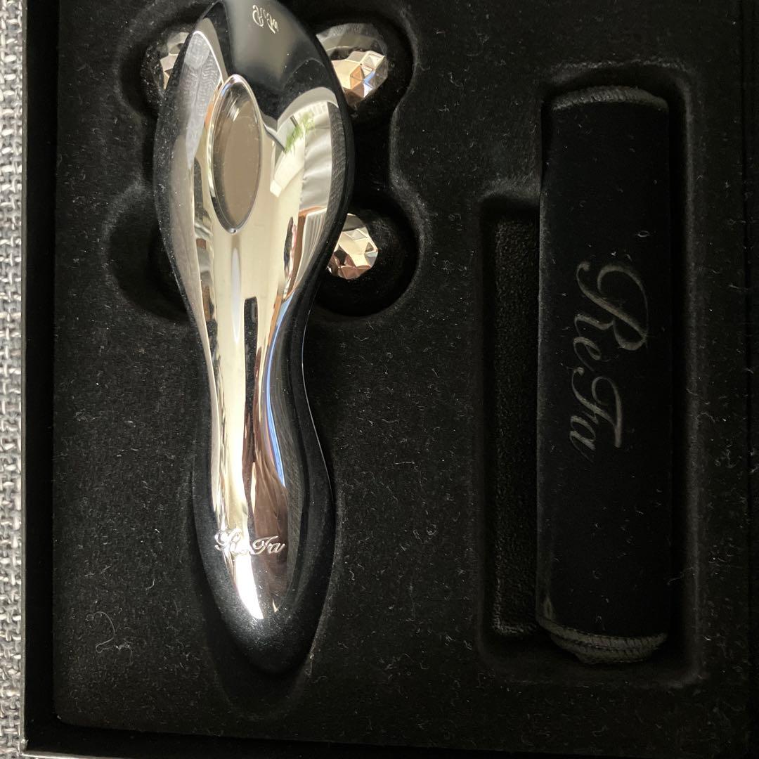 ReFa 美顔ローラー シルバー - メルカリ