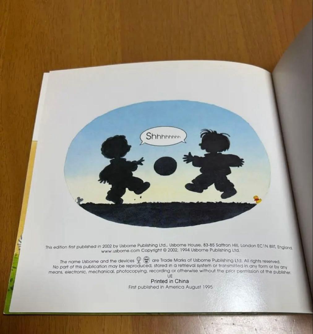 Who's making that noise? 仕掛け絵本 英語 - メルカリ