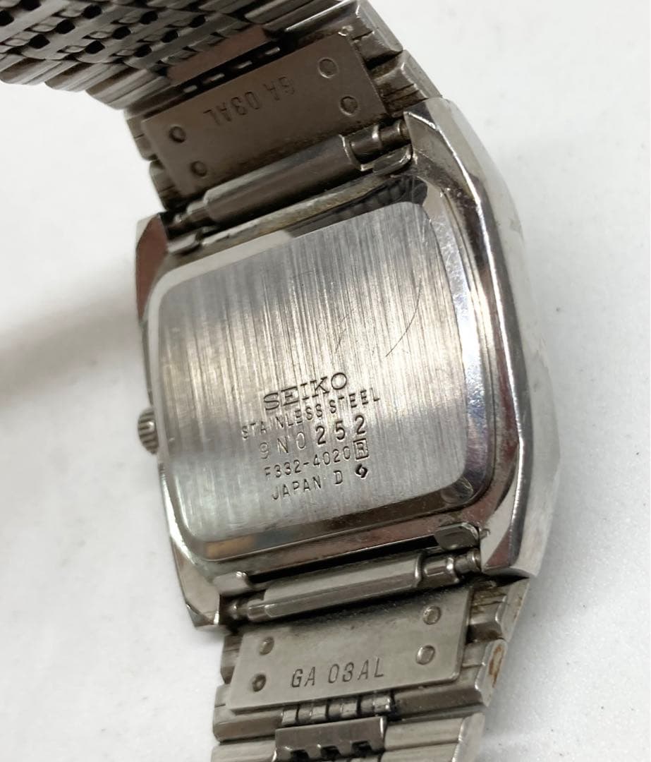 セイコー SEIKO 腕時計 ビンテージ F332-4020 - メルカリ