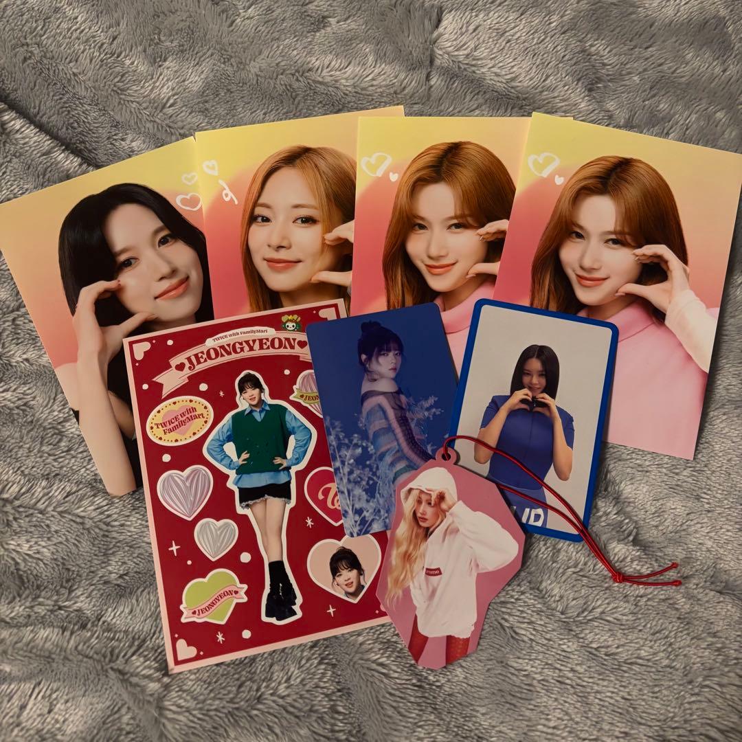 TWICE トレカ類まとめ売り 8点セット - メルカリ